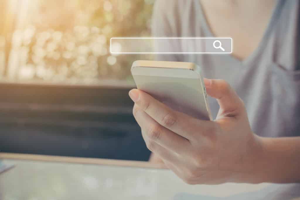 Mobile search query for local business