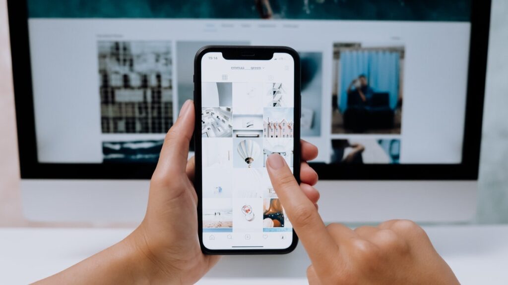 mobile user generated content